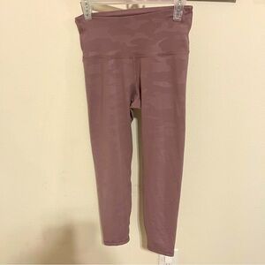 Old Navy Active Elevate Go-Dry Legging - MP /pink camo